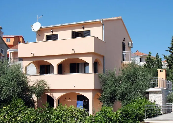 Appartement Viktor-2 By Interhome